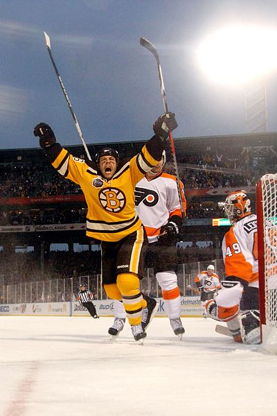 Marco Sturm wins the Winter Classic